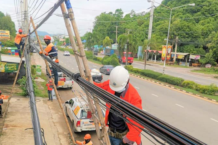 3BB จังหวัดราชบุรี จัดกิจกรรม 3BB Safety day โดยส่งทีมช่างเทคนิค จัดระเบียบสายสื่อสาร